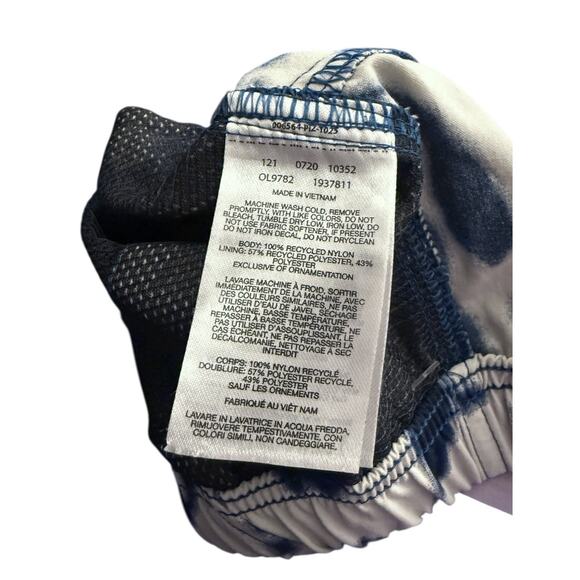 Mountain Hardwear Shorts Women's Medium Blue Ivory Tie Dye Chalkies Beach Swim - Picture 8 of 8